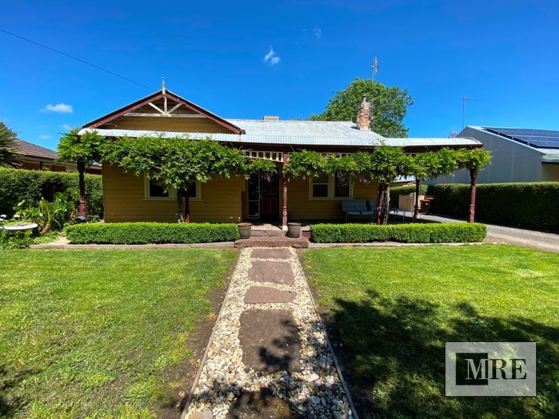 40 Ailsa Street, Mansfield VIC 3722