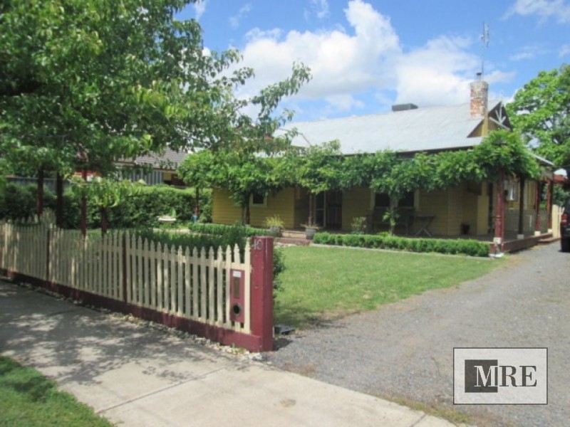 40 Ailsa Street, Mansfield VIC 3722