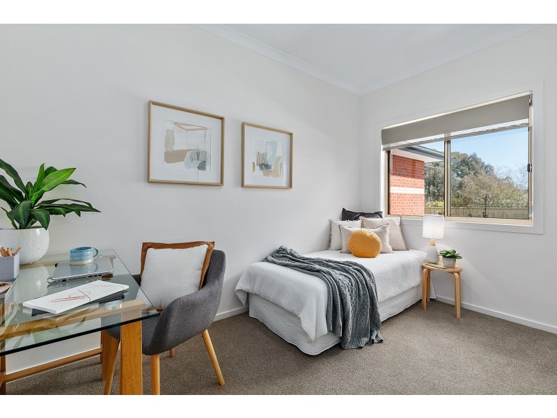 2/8 Somerset Crescent, Mansfield VIC 3722