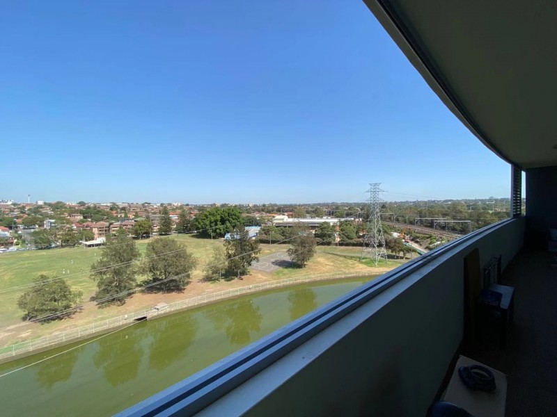 3708/15  Charles Street, Canterbury NSW 2193