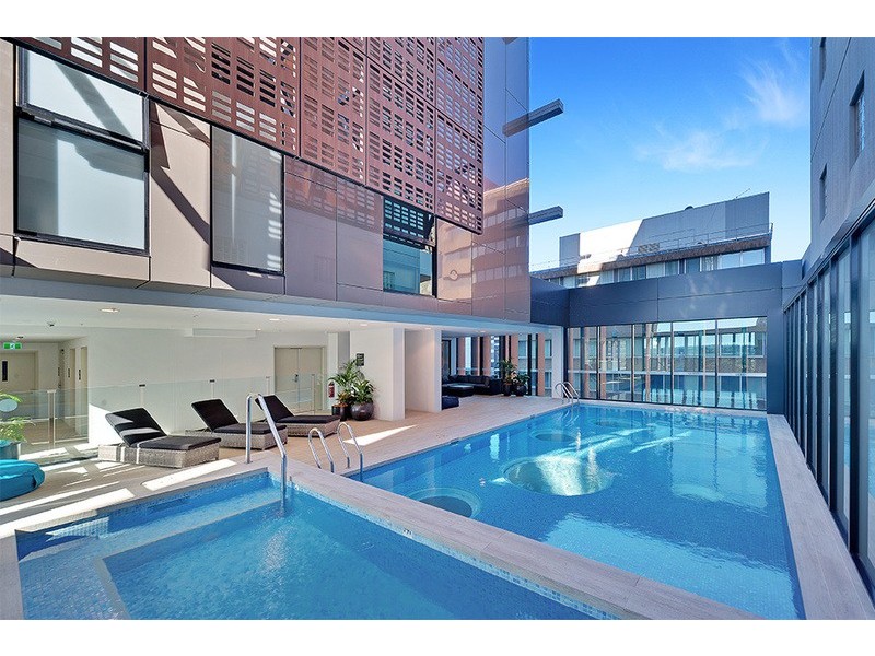 10 ATCHISON STREET, St Leonards NSW 2065