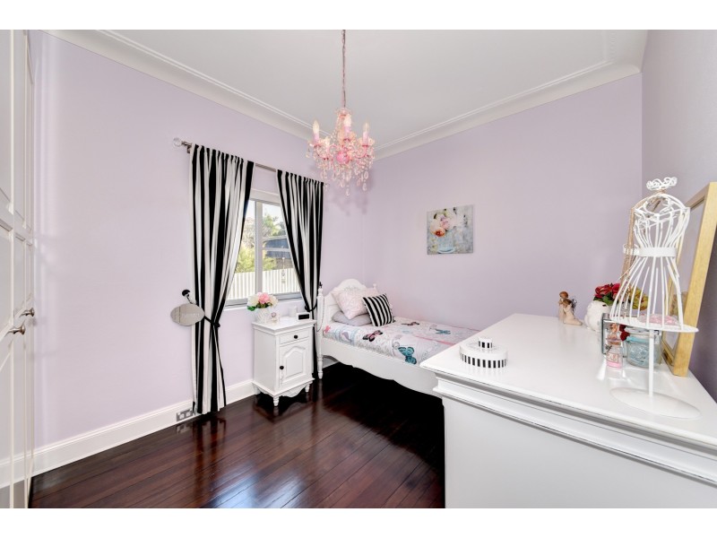 9 Banks Road, Earlwood NSW 2206