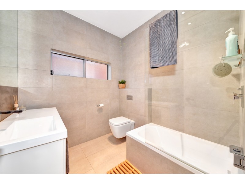 9 Banks Road, Earlwood NSW 2206