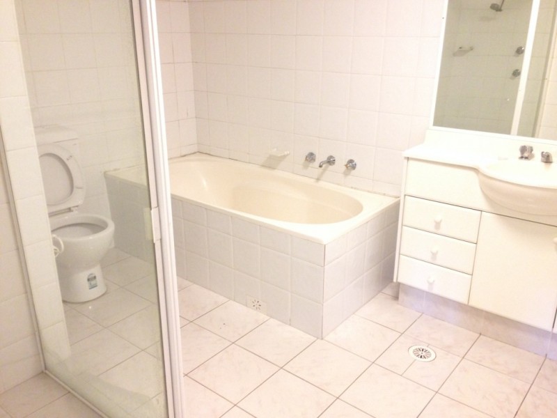 42/122 SAUNDERS STREET, Pyrmont NSW 2009