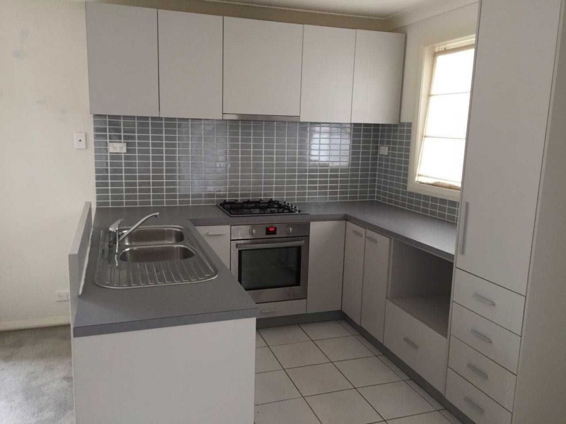 3 Neva Street, Glenfield NSW 2167