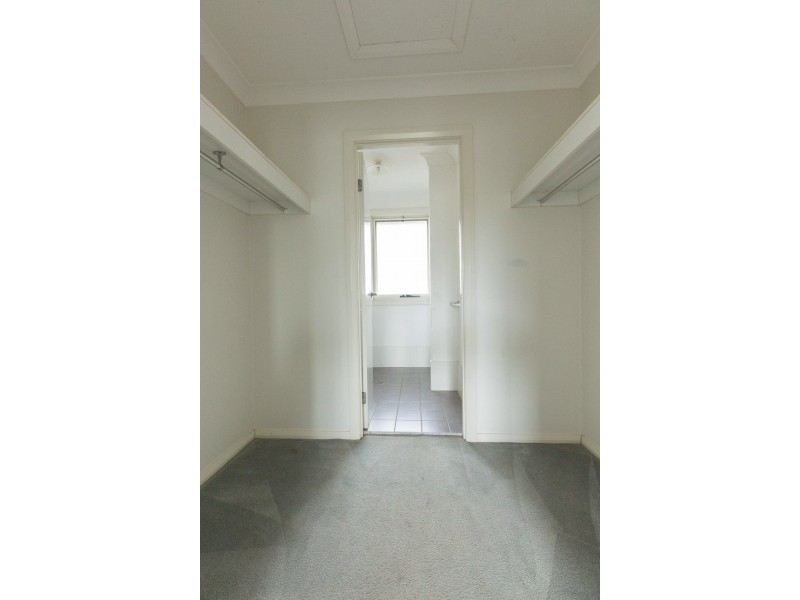 3 Neva Street, Glenfield NSW 2167