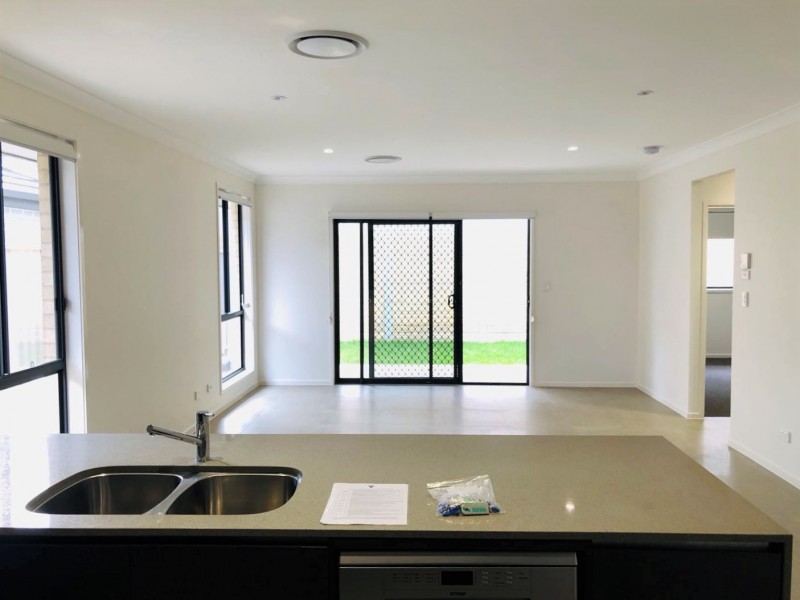 6 Percy Street, Gregory Hills NSW 2557