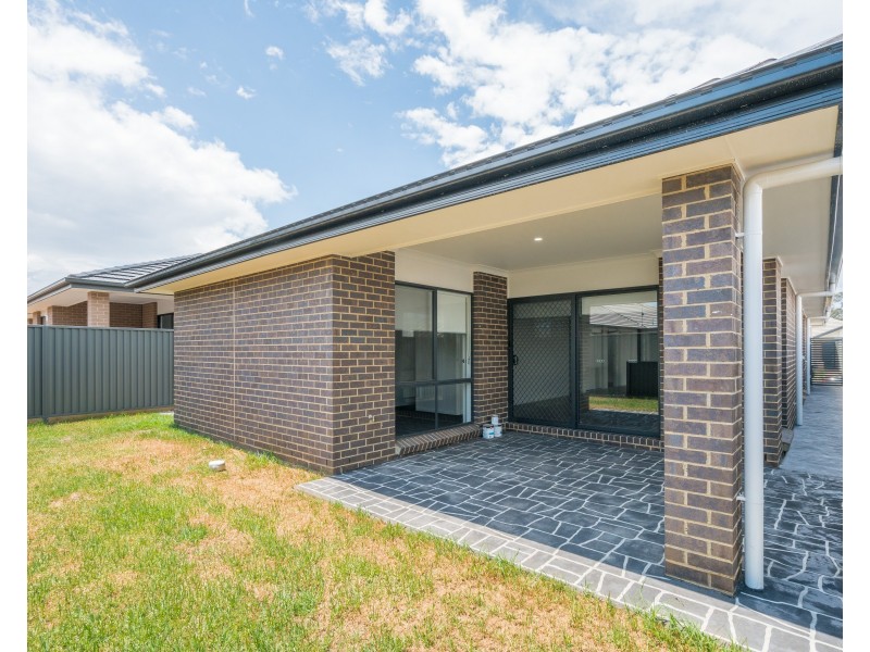 40 Goodluck Circuit, Cobbitty NSW 2570