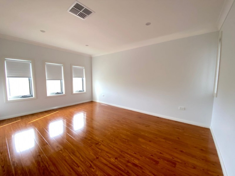 7 Crown Street, Austral NSW 2179