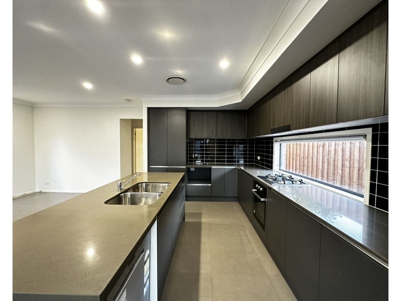 41 Tanga Road, Edmondson Park NSW 2174