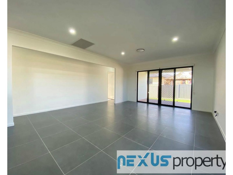38 Battam Road, Gregory Hills NSW 2557