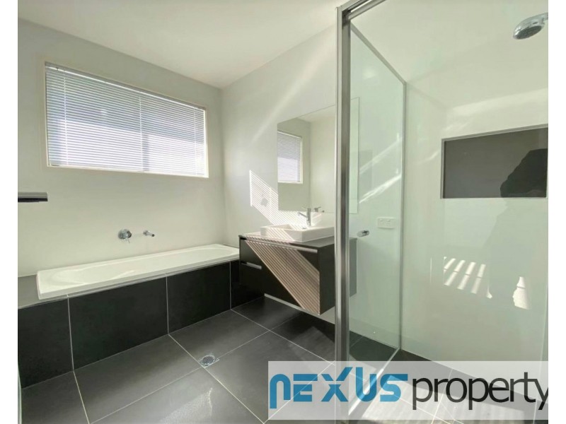 38 Battam Road, Gregory Hills NSW 2557
