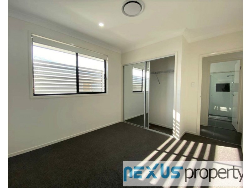 38 Battam Road, Gregory Hills NSW 2557