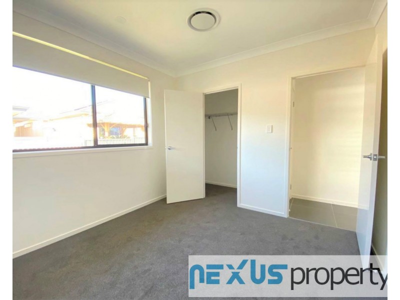 38 Battam Road, Gregory Hills NSW 2557