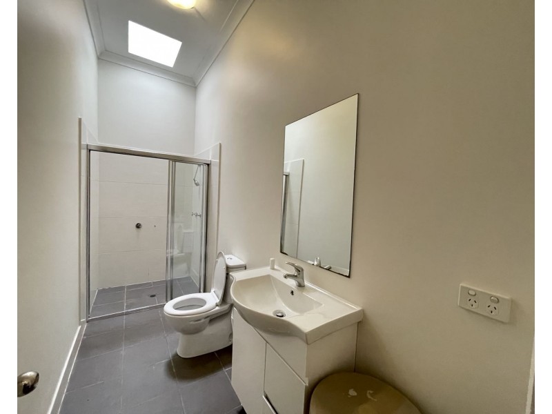 2/6 bridge street, Tempe NSW 2044