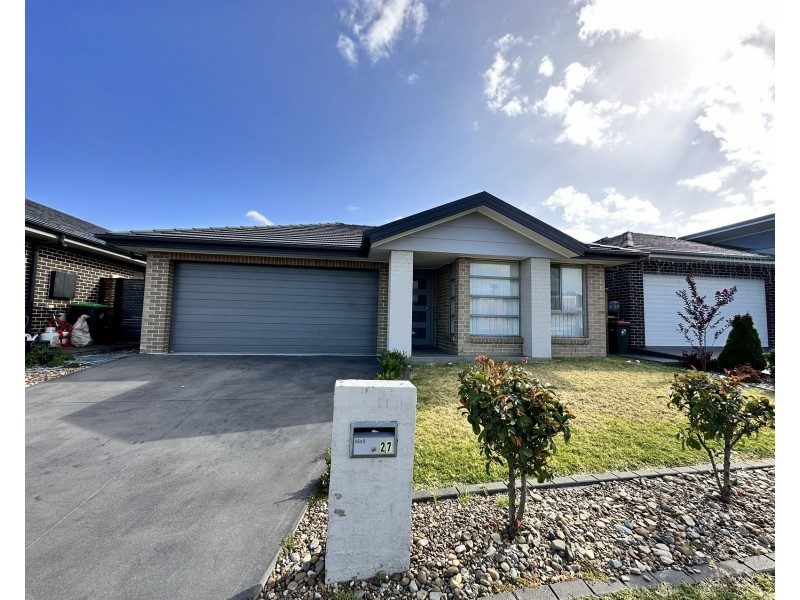 27 Courtney Loop, Oran Park NSW 2570