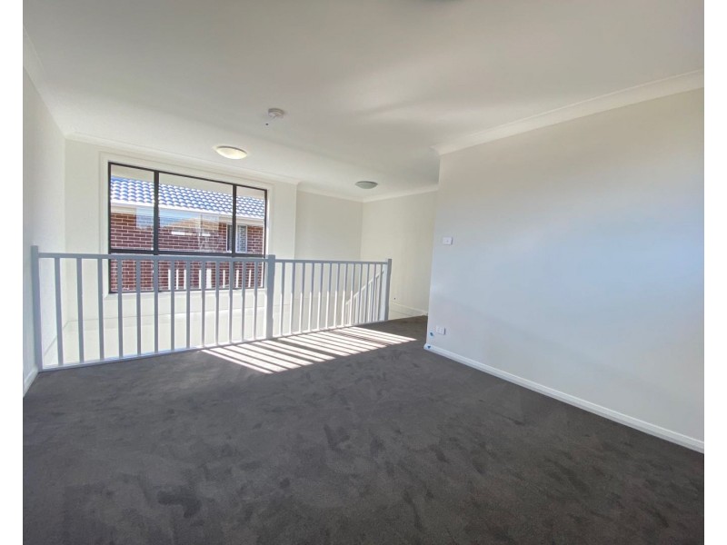 137 Ardennes Avenue, Edmondson Park NSW 2174