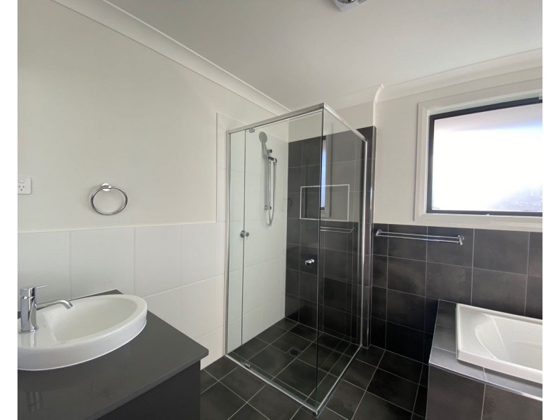 137 Ardennes Avenue, Edmondson Park NSW 2174