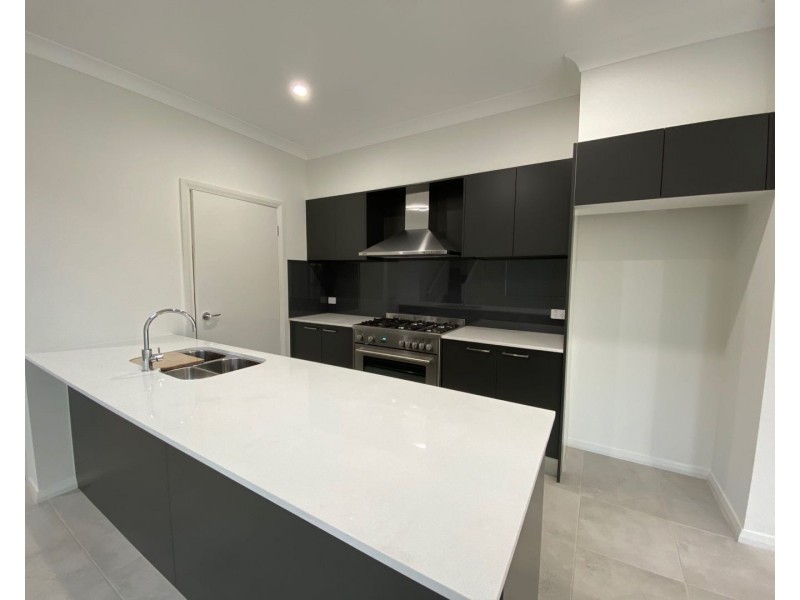 137 Ardennes Avenue, Edmondson Park NSW 2174