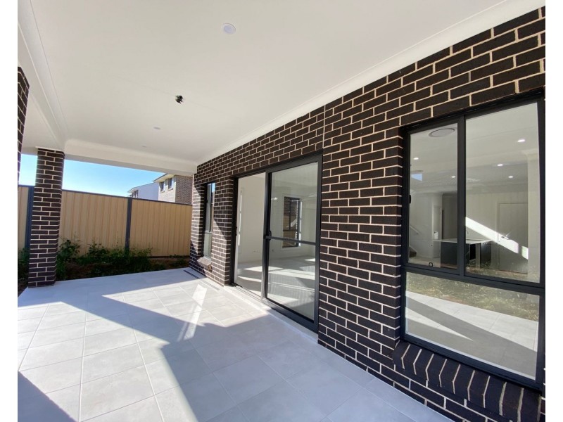 137 Ardennes Avenue, Edmondson Park NSW 2174