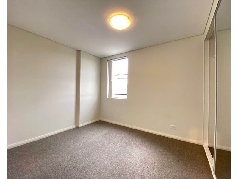 13/32 Castlereagh st, Liverpool NSW 2170