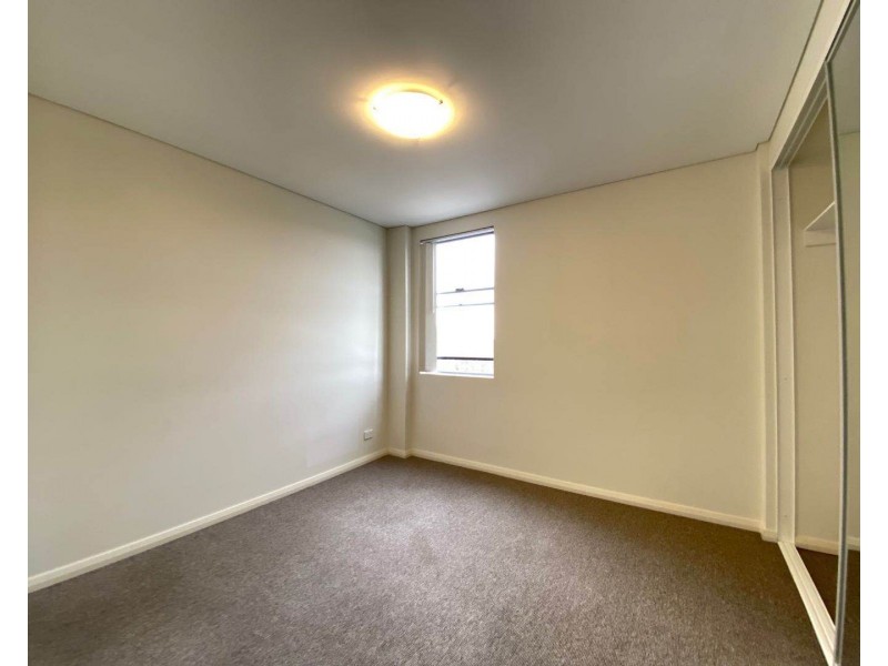 13/32 Castlereagh st, Liverpool NSW 2170