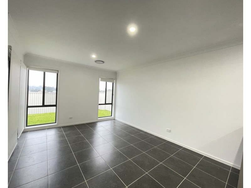 107 Narrami Road, Austral NSW 2179