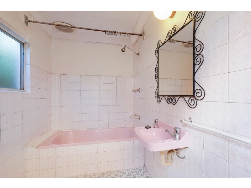 16 Juliett Street, Enmore NSW 2042