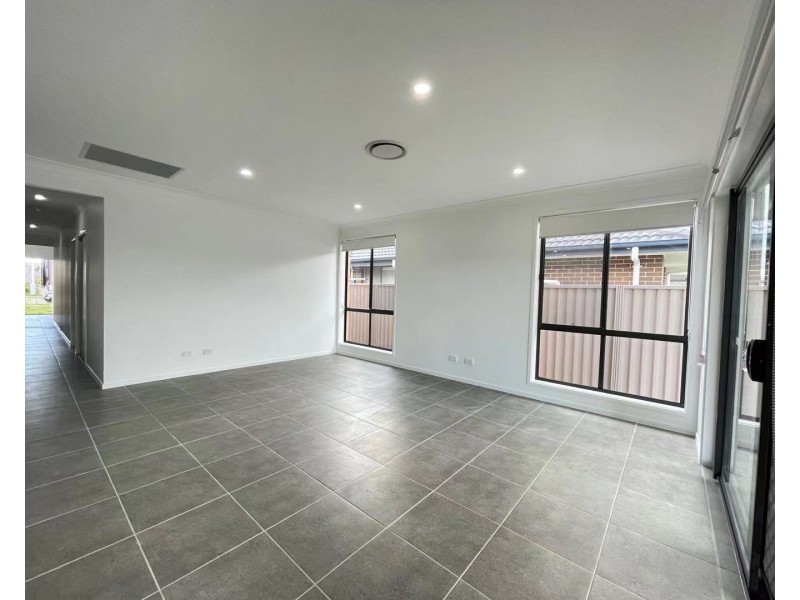 20 Narrami Road, Austral NSW 2179