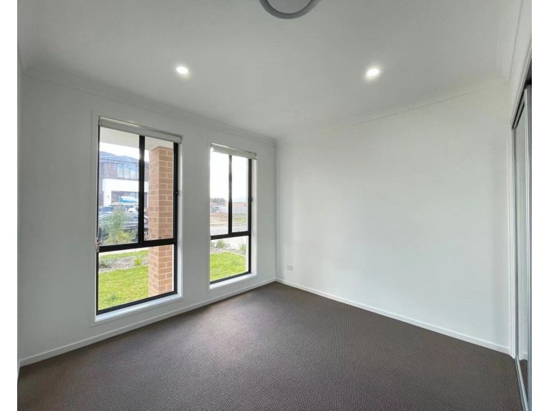 20 Narrami Road, Austral NSW 2179