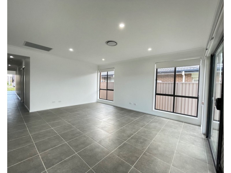 103 Narrami Road, Austral NSW 2179