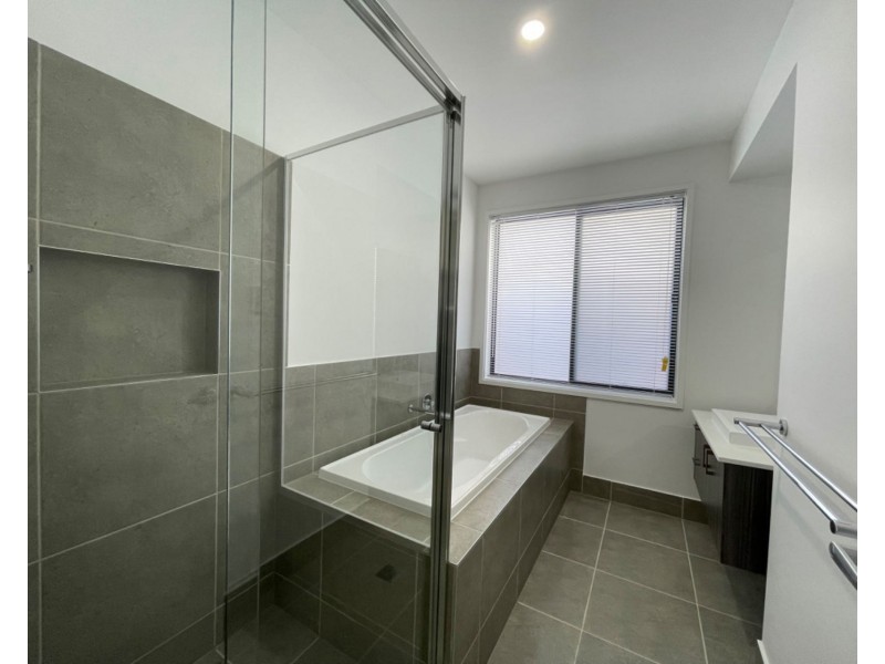 103 Narrami Road, Austral NSW 2179