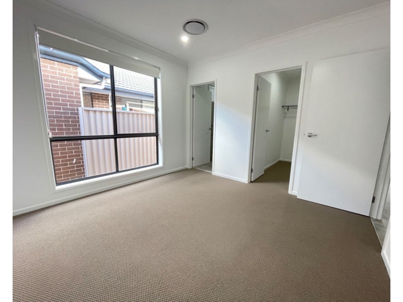 103 Narrami Road, Austral NSW 2179