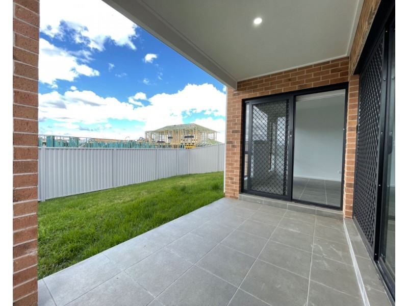 103 Narrami Road, Austral NSW 2179