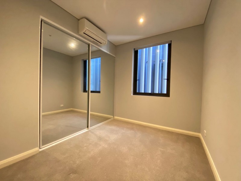 702/5 Wentworth Place, Wentworth Point NSW 2127