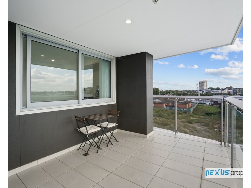 302/5 Second Ave, Blacktown NSW 2148