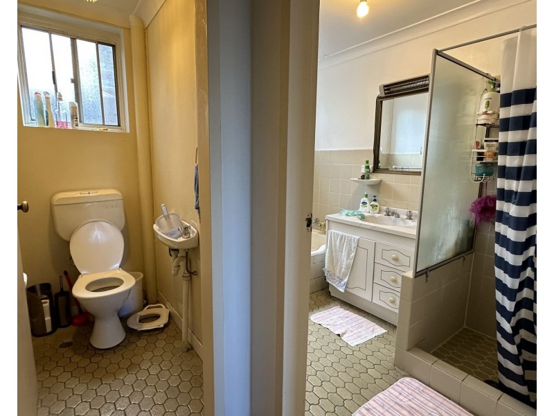 1/8 Cowell Street, Gladesville NSW 2111