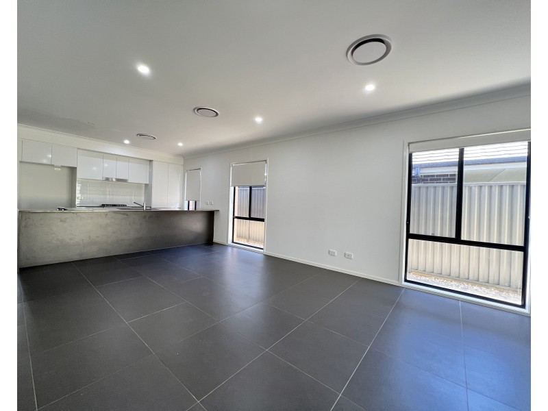 7 Bibb Avenue, Cobbitty NSW 2570