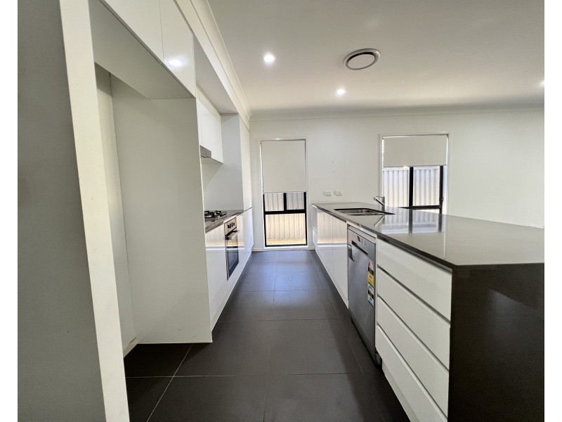 7 Bibb Avenue, Cobbitty NSW 2570