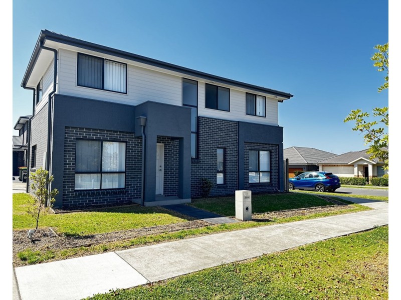 2 Potts Street, Oran Park NSW 2570