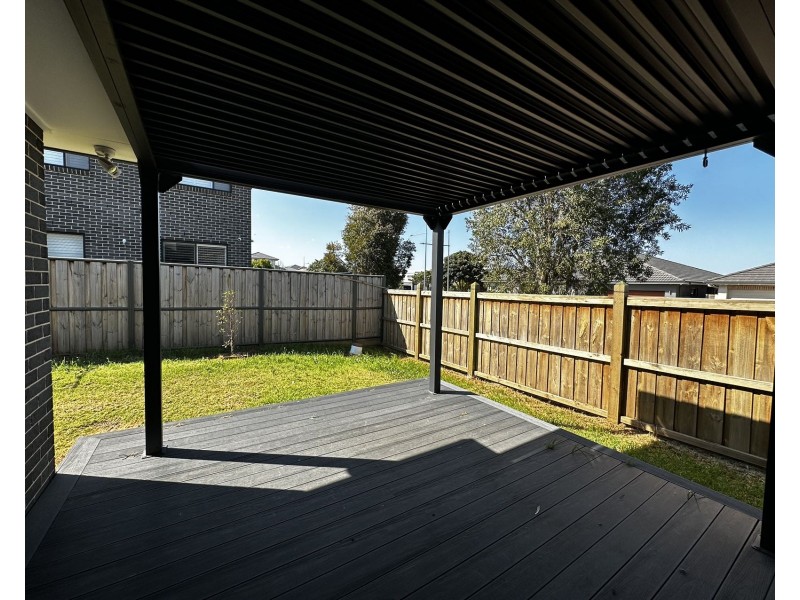 2 Potts Street, Oran Park NSW 2570
