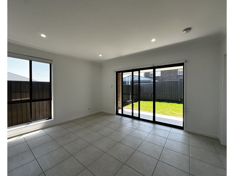 41 Melton Circuit, Gregory Hills NSW 2557