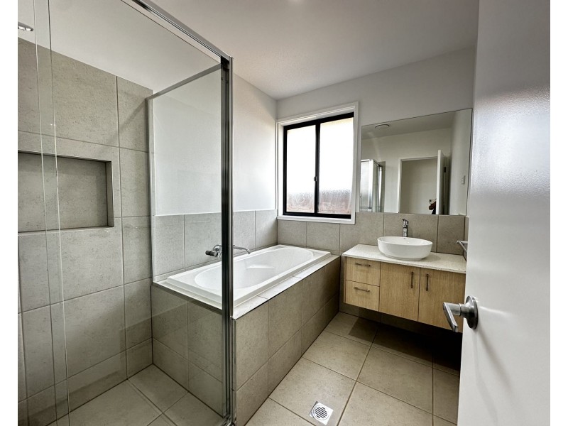 41 Melton Circuit, Gregory Hills NSW 2557