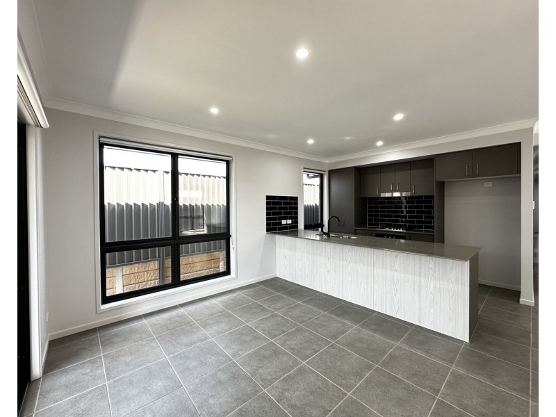 51 Melton Circuit, Gregory Hills NSW 2557