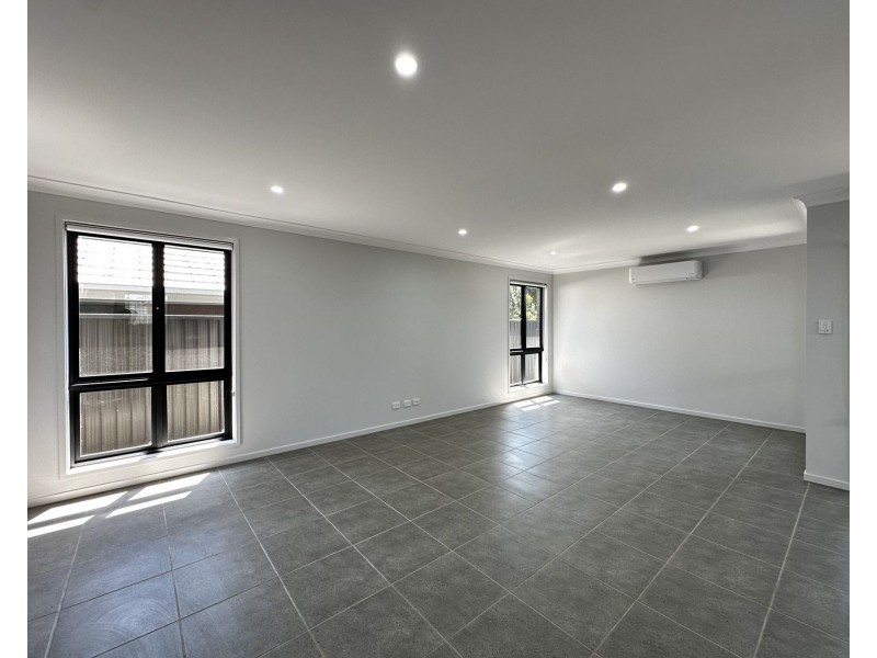 51 Melton Circuit, Gregory Hills NSW 2557