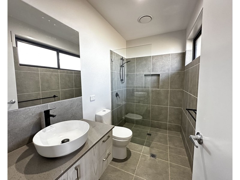 51 Melton Circuit, Gregory Hills NSW 2557