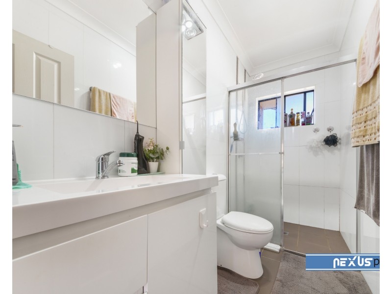 2/13 Park Street, Campsie NSW 2194