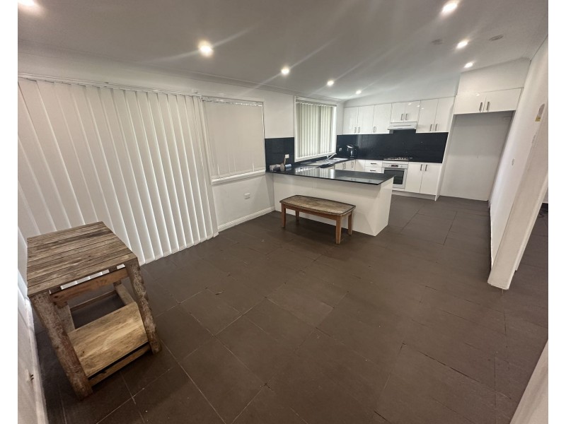 13 Bocking Avenue, Bradbury NSW 2560