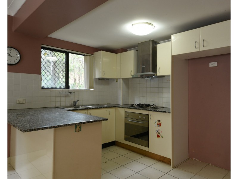 7 Exeter Rd, Homebush West NSW 2140
