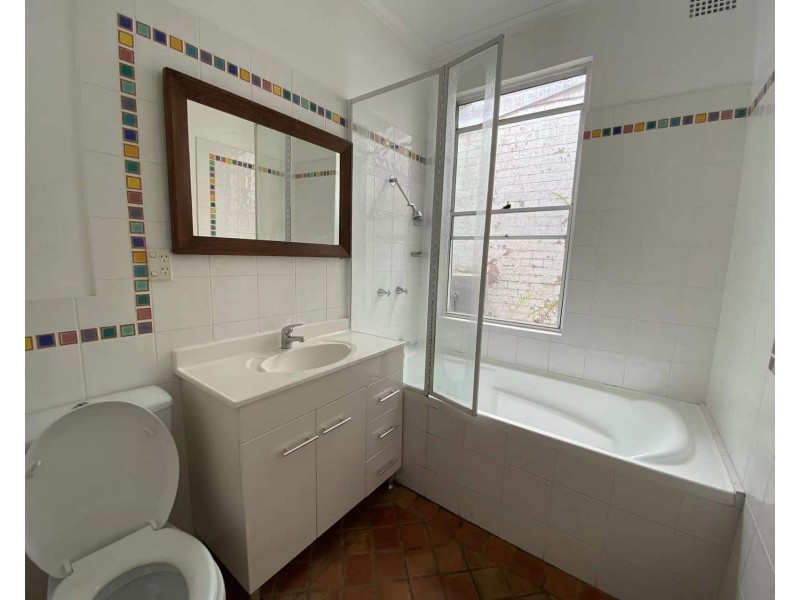 12 UPPER ROAD, Forest Lodge NSW 2037